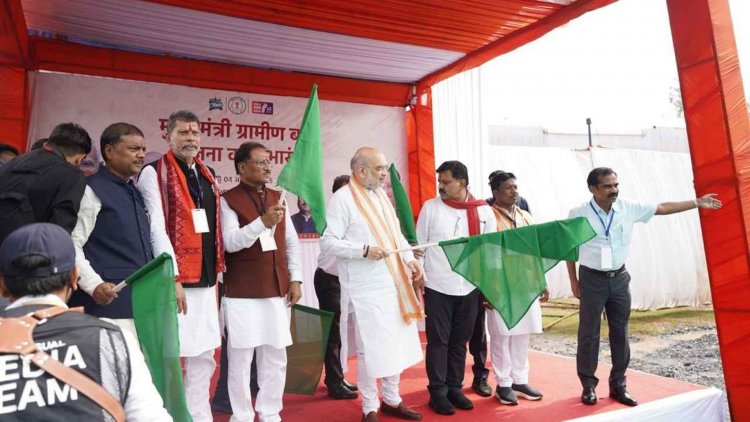 केंद्रीय गृह मंत्री श्री अमित शाह और मुख्यमंत्री श्री विष्णु देव साय ने मुख्यमंत्री ग्रामीण बस योजना का शुभारंभ.