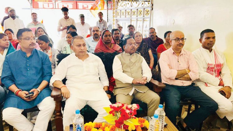 मोदी ने अम्बिकापुर के गार्बेज कैफे की चर्चा कर अभिनव पहल की प्रशंसा की