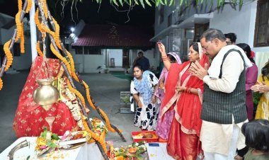 देवउठनी एकादशी पर मुख्यमंत्री निवास में श्रद्धा एवं पारंपरिक विधिविधान से हुआ तुलसी विवाह.