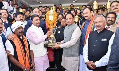 मुख्यमंत्री ने ऑल इंडिया फ़ॉरेस्ट स्पोर्ट्स मीट के विजेता खिलाड़ियों से मुलाकात कर दी बधाई.