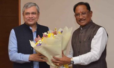 मुख्यमंत्री श्री विष्णुदेव साय ने केंद्रीय रेल मंत्री श्री अश्विनी वैष्णव से की सौजन्य मुलाकात.