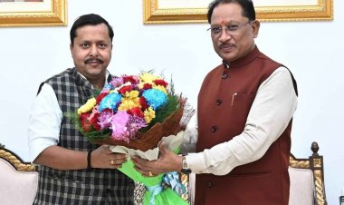 मुख्यमंत्री श्री विष्णु देव साय से बिहार के पथ निर्माण मंत्री श्री नितिन नवीन ने की सौजन्य मुलाकात.