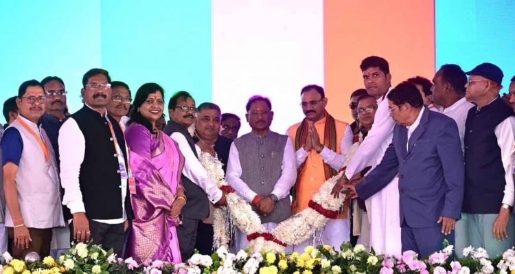 कल्चुरी कलार समाज के सम्मेलन में शामिल हुए मुख्यमंत्री श्री विष्णु देव साय.