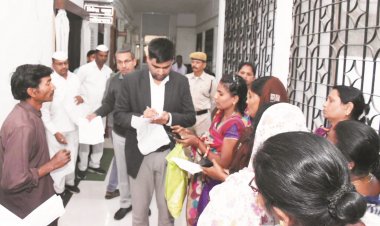 जनदर्शन : कलेक्टर ने सुनी समस्याएं