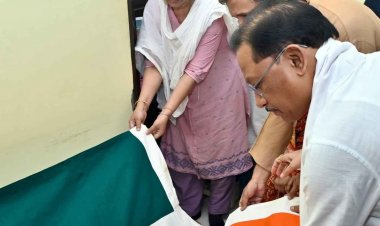 ज्ञानपीठ सम्मानित साहित्यकार विनोद कुमार शुक्ल को मुख्यमंत्री श्री विष्णु देव साय ने दी भावभीनी अंतिम श्रद्धांजलि