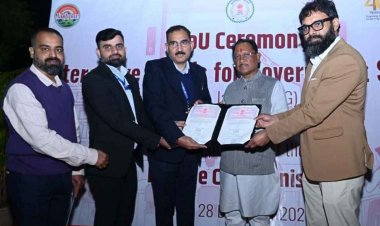 जशपुर जिले के शासकीय विद्यालयों में डिजिटल शिक्षा को बढ़ावा देने नई पहल, मुख्यमंत्री की मौजूदगी में जिला प्रशासन.