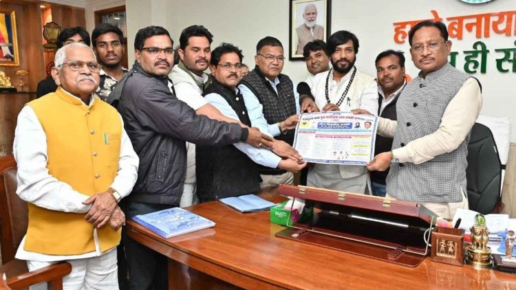 मुख्यमंत्री श्री विष्णुदेव साय से सतनामी विकास परिषद के प्रतिनिधिमंडल ने की सौजन्य भेंट