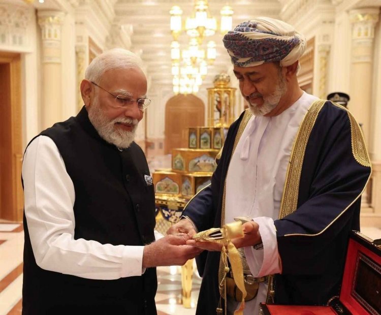 ओमान के सर्वोच्च नागरिक सम्मान से अलंकृत हुए प्रधानमंत्री श्री नरेंद्र मोदी.