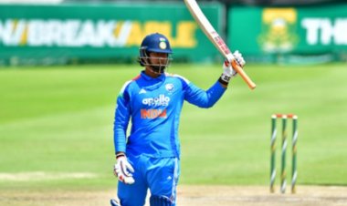 अंडर-19 वनडे: वैभव सूर्यवंशी का दक्षिण अफ्रीका के खिलाफ विस्फोटक शतक, लगाए 10 छक्के