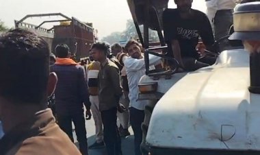 चालक ने रेलवे ट्रैक पर दी जान, परिजनों ने लगाया:वाहन मालिक पर प्रताड़ना का आरोप, परिजनों ने शव रखकर किया प्रदर्शन