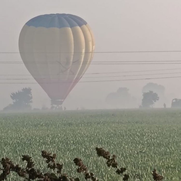 घने कोहरे के बीच उतरा मौसम विभाग का बैलून:हल्के बादल छाए, आगामी दिनों में मावठे की बारिश संभव, सीहोर में न्यूनतम तापमान 7.5°