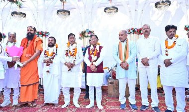 मुख्यमंत्री ने “विशाल सतनाम सद्भाव पदयात्रा” का किया शुभारंभ, गुरु घासीदास के अनुयायियों का दल पावन गिरौदपुरी धाम के लिए हुआ रवाना