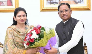 मुख्यमंत्री श्री विष्णु देव साय से केंद्रीय राज्य मंत्री सुश्री रक्षा खडसे की सौजन्य मुलाकात,.